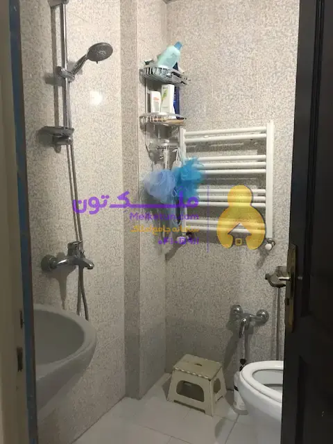 ۸۳ متری نزدیک مترو جشنواره