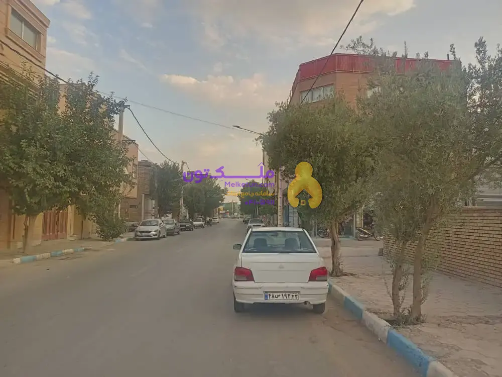 فروش فوری زمین موقعیت عالی برای مغازه و نمایشگاه