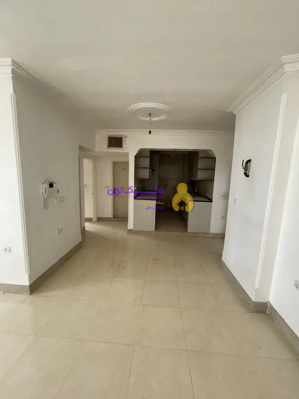 فروش یک واحد آپارتمان مسکونی