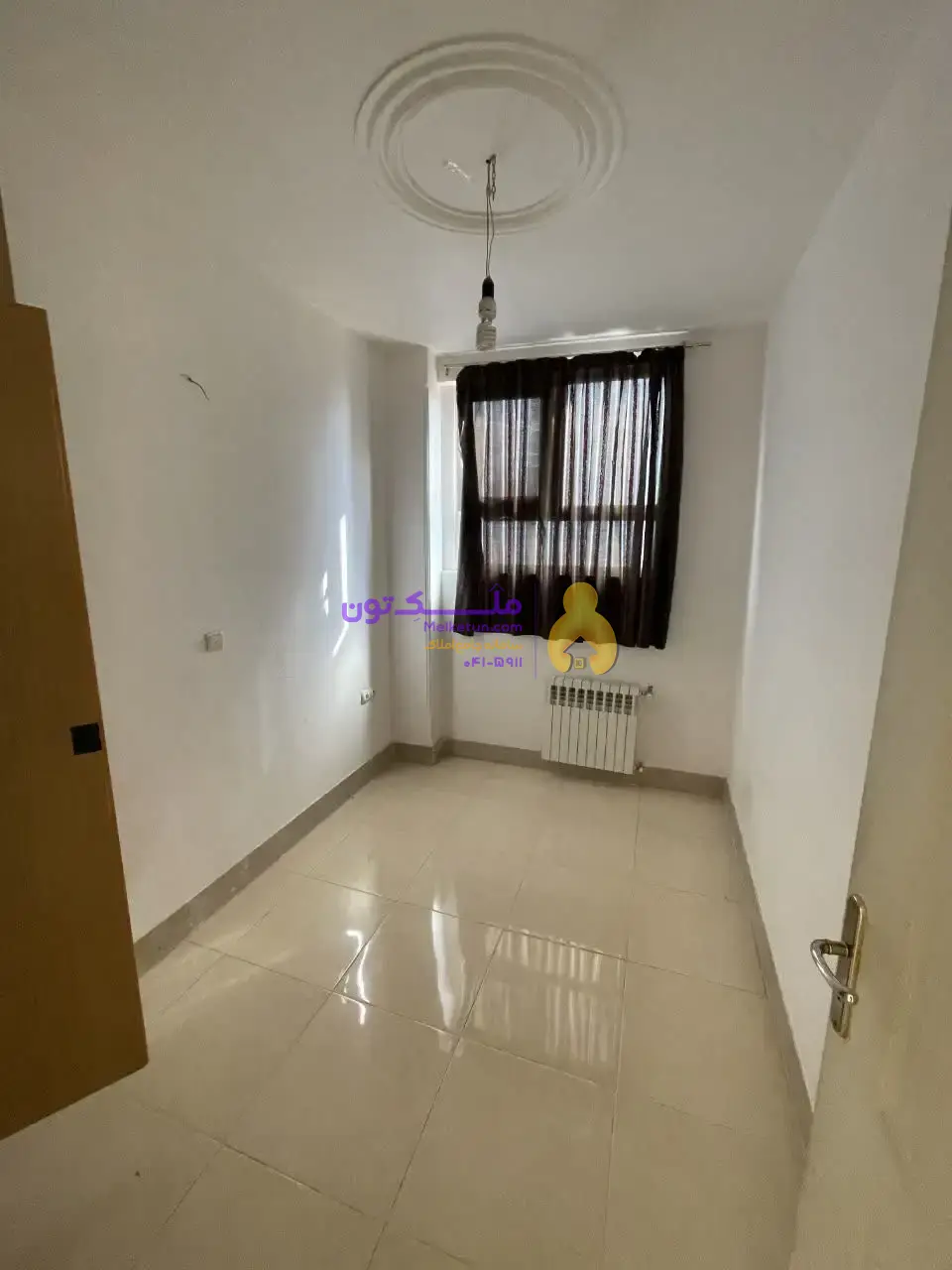 فروش یک واحد آپارتمان مسکونی