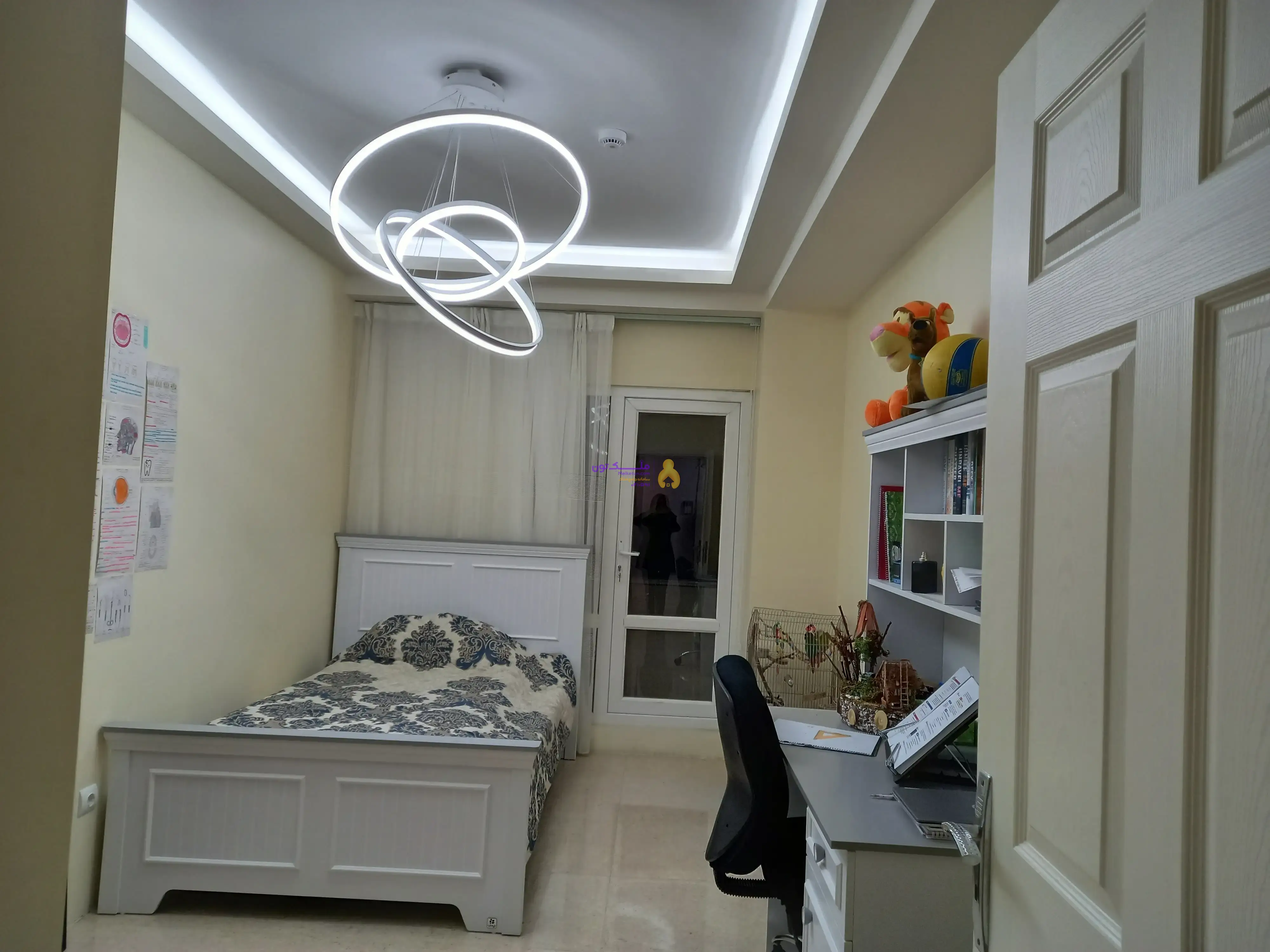 فروش آپارتمان ۱۴۷مترمربع دوخوابه، لوکس،حیاطداررجایی شهر(کوی دانش)