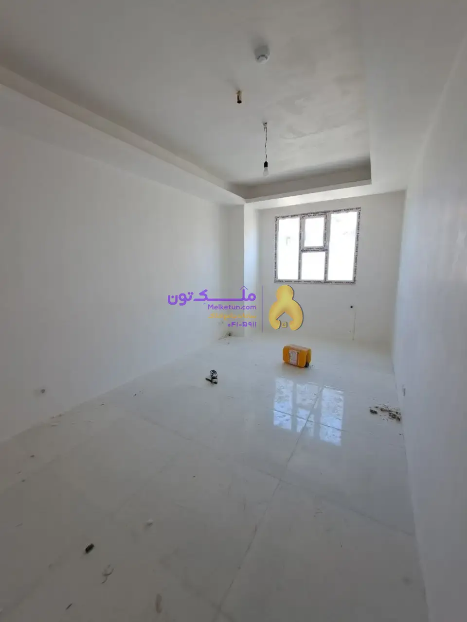 ۲۳۰ متر /دوکله در زعفرانیه /۴ خواب/دارای پارکینگ اضافی