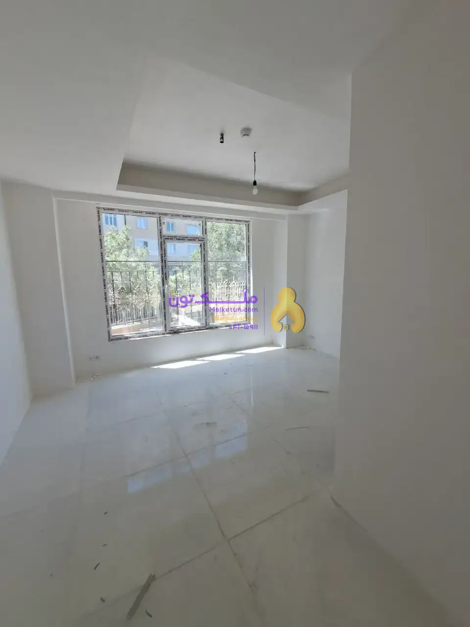 ۲۳۰ متر /دوکله در زعفرانیه /۴ خواب/دارای پارکینگ اضافی