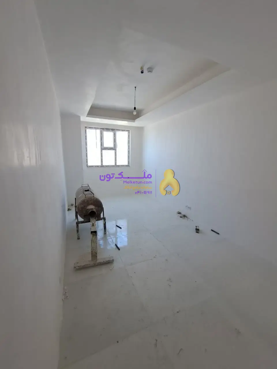 ۲۳۰ متر /دوکله در زعفرانیه /۴ خواب/دارای پارکینگ اضافی