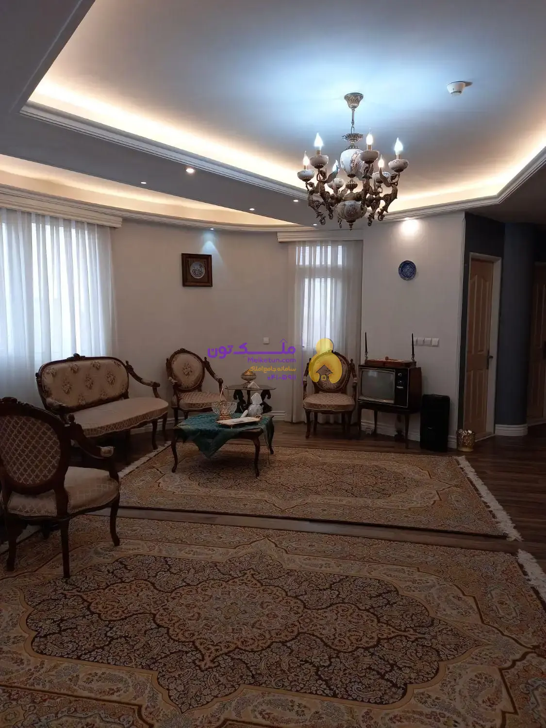 فروش آپارتمان 101 متری در عباسی کوی زمرد