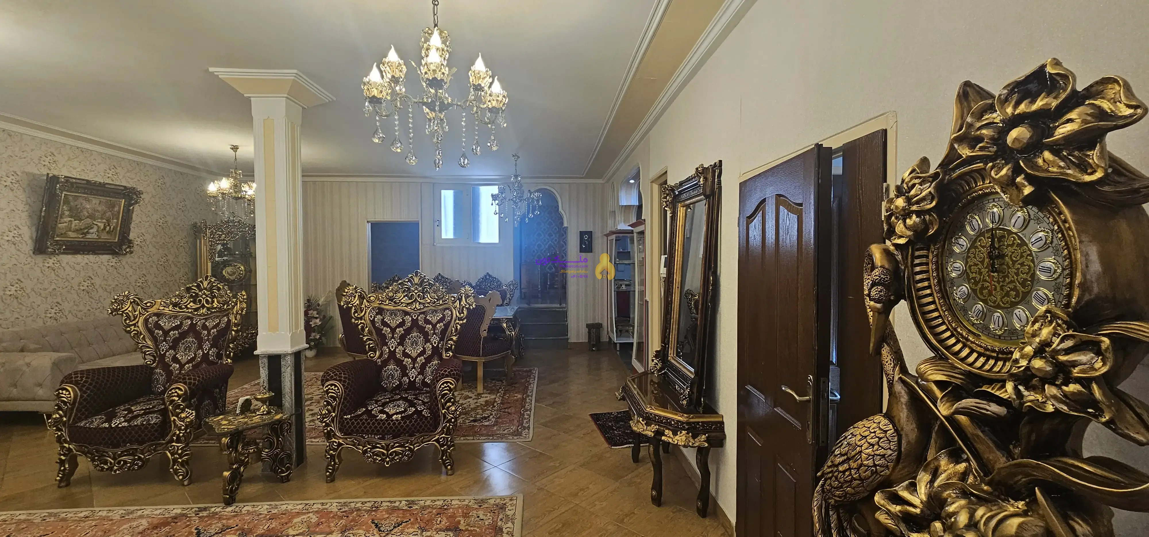 فروش حیاط ۲۱۵ متر میدان آذربايجان شهرک آذربایجان