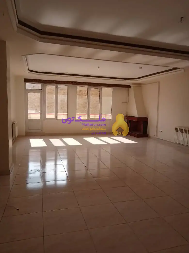 فروش آپارتمان ۱۳۲ متری در پرواز