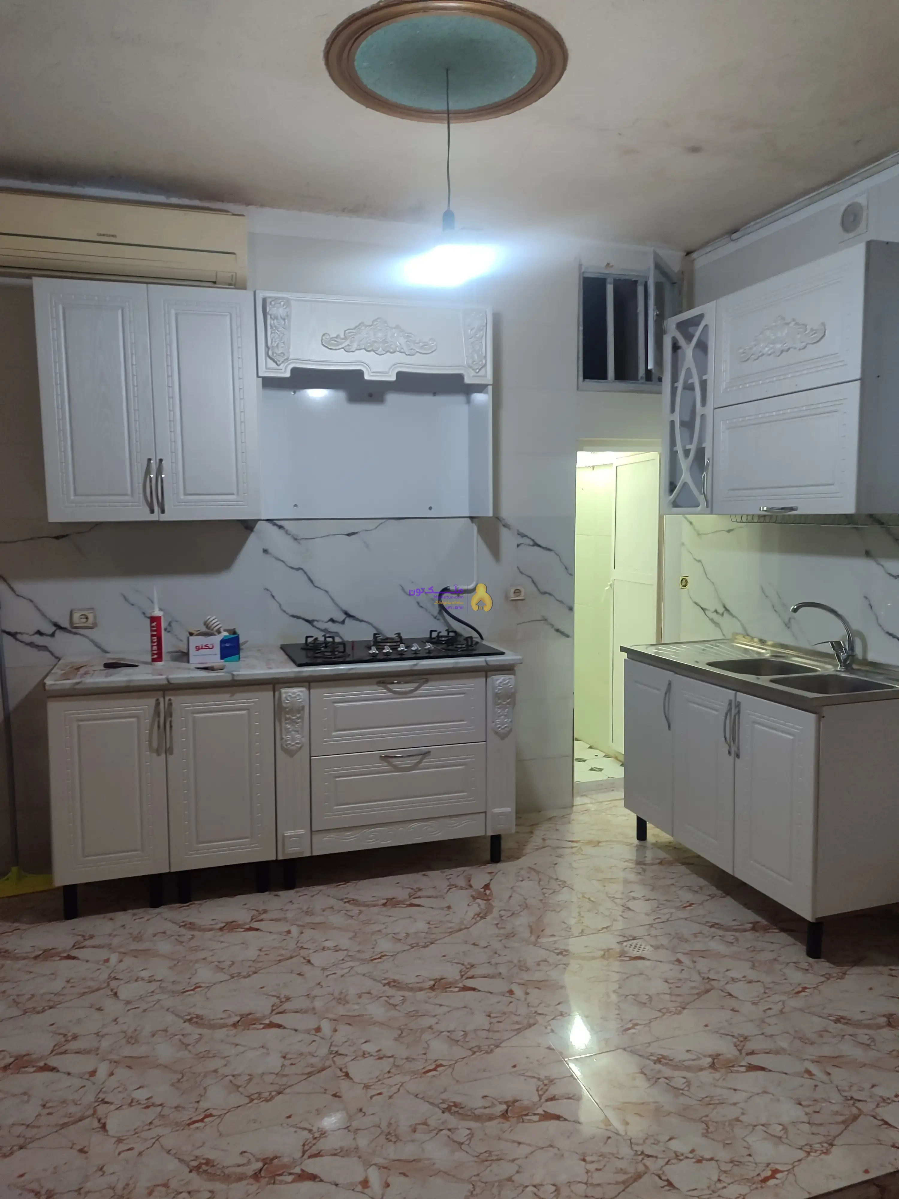 ملک ۸۵متری جزایری قیمت فقط ۱۶۵۰ستون شش عدد جفت شناژ اسکلت بازسازی شده کلید اپل ساخت ۹۵ماشین رو کولر گازی