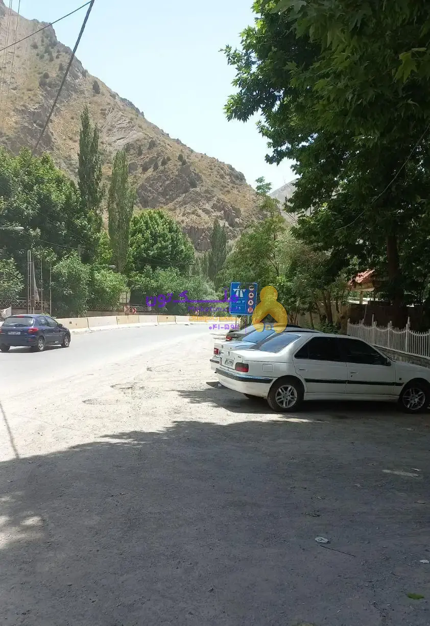 رستوران و زمین به متراژ۲۷۰۰ متر در جاده چالوس