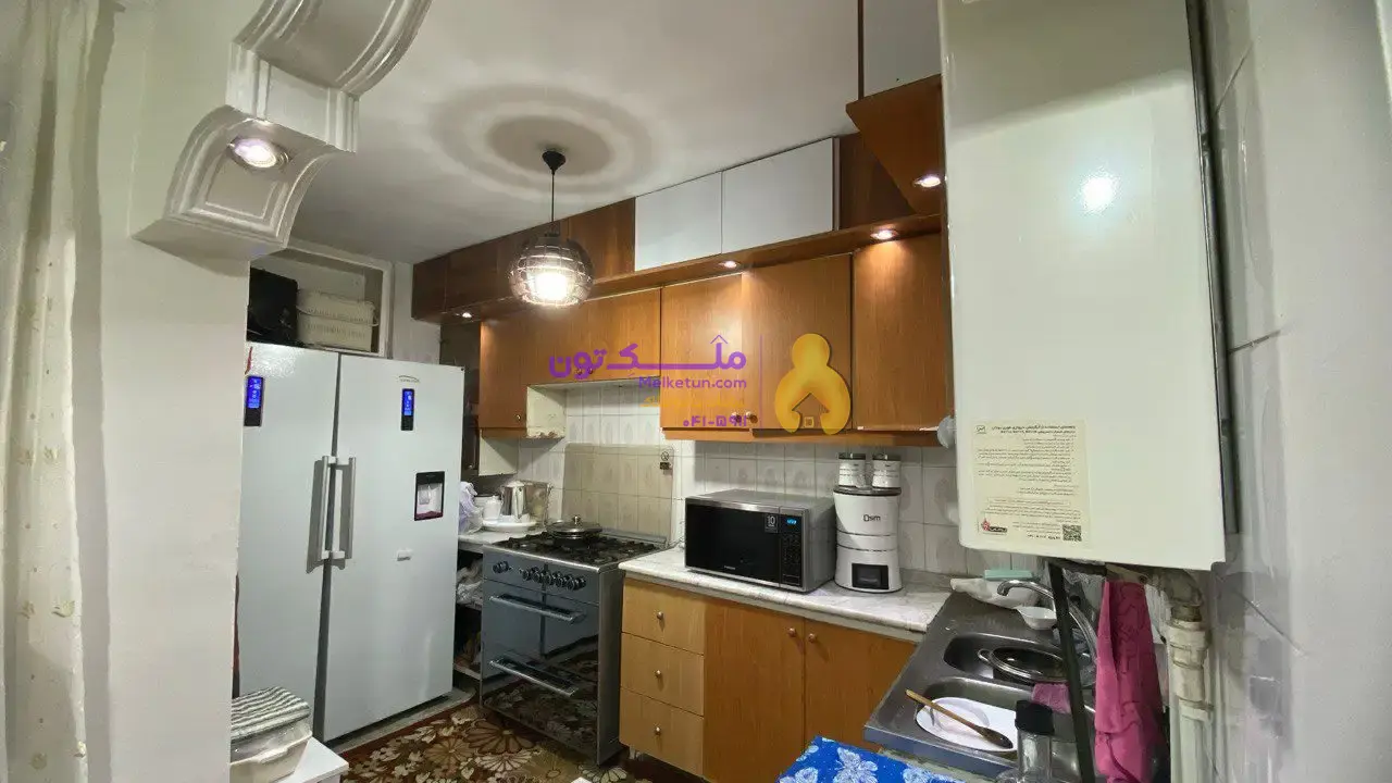 آپارتمان ۵۰ متری با پارکینگ و انباری مترو مدنی