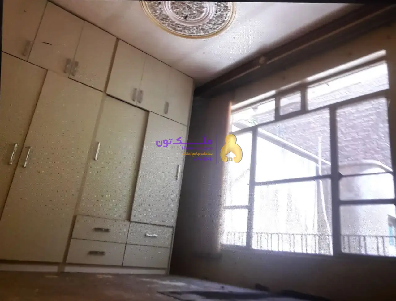 اجاره حیاط 160 متری عباسی / طاق