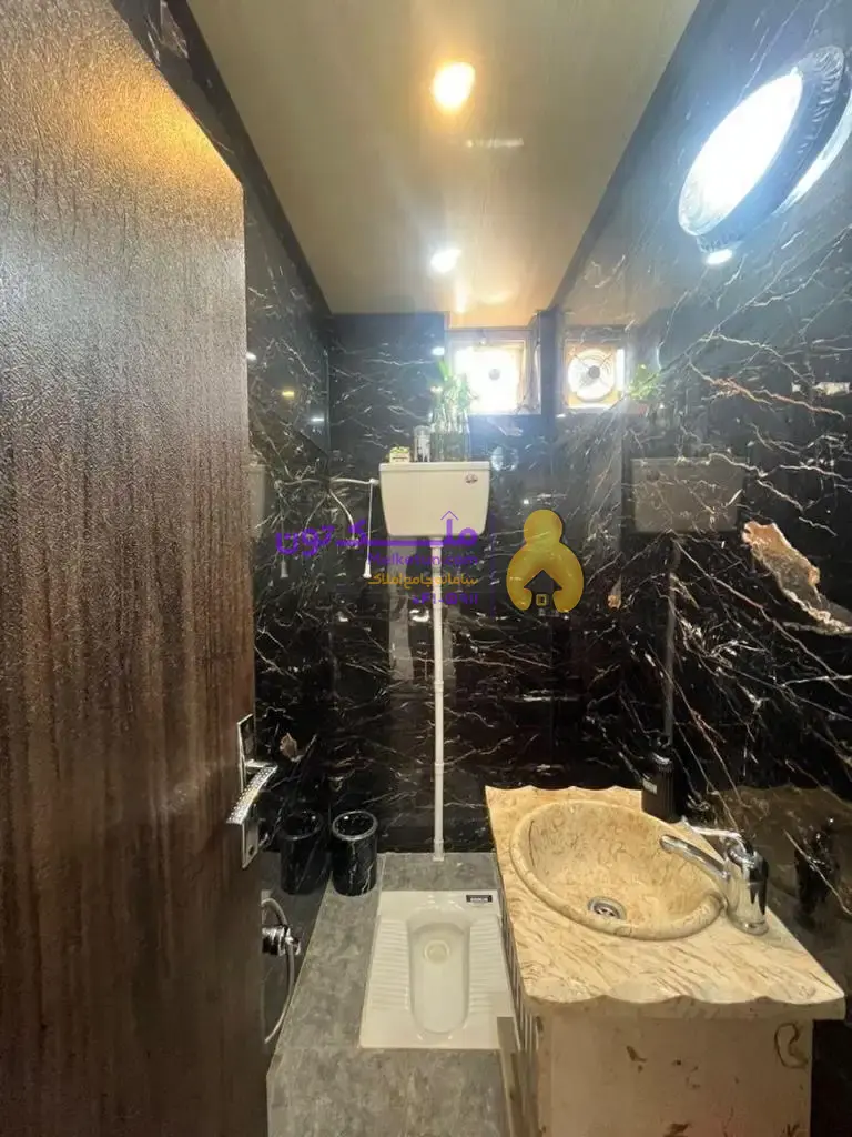 عمارت ویلایی سه طبقه سه بر سه ورودی