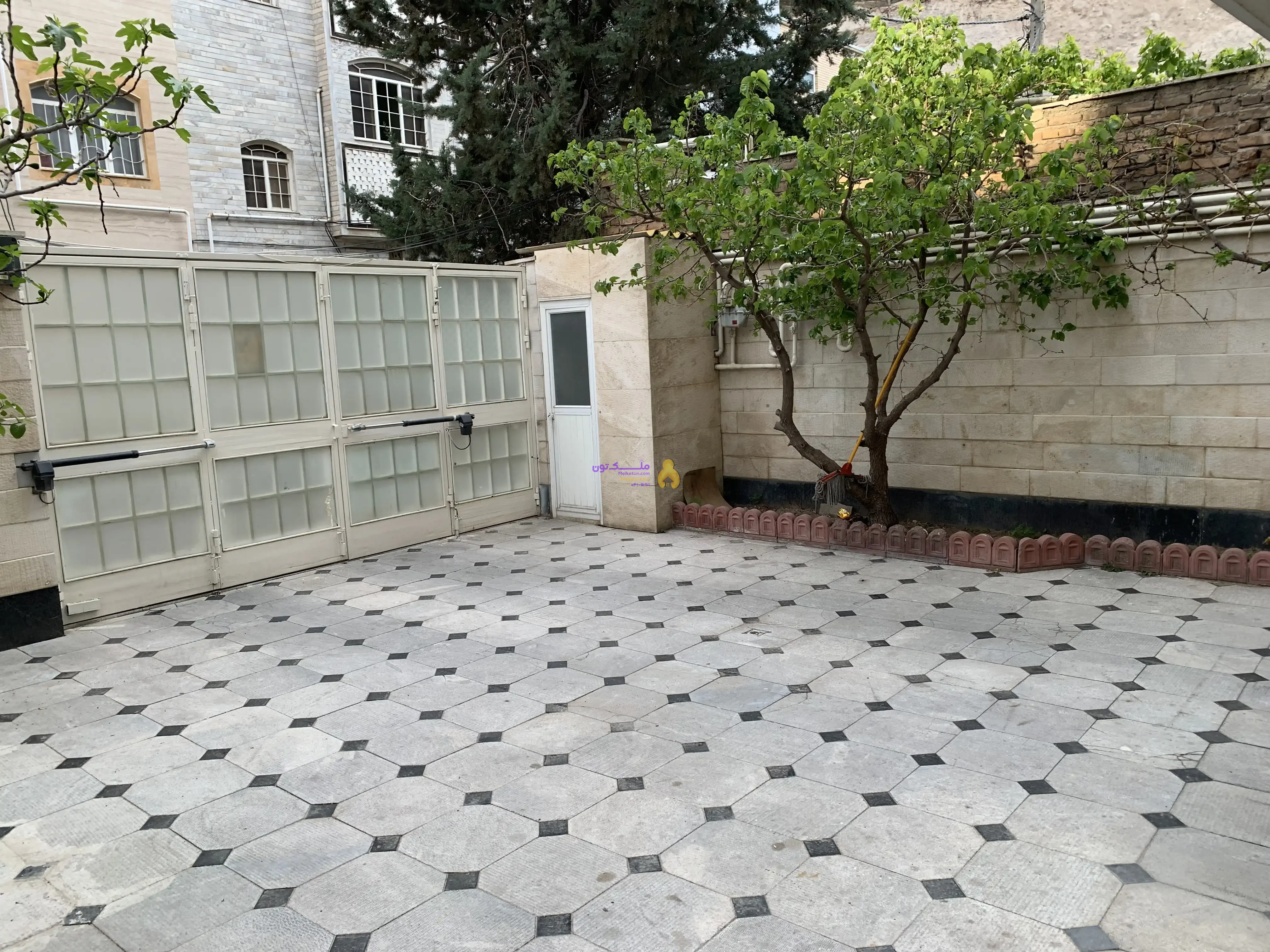 واحد ۱۰۰متری/کوی دادگستری/قدوسی